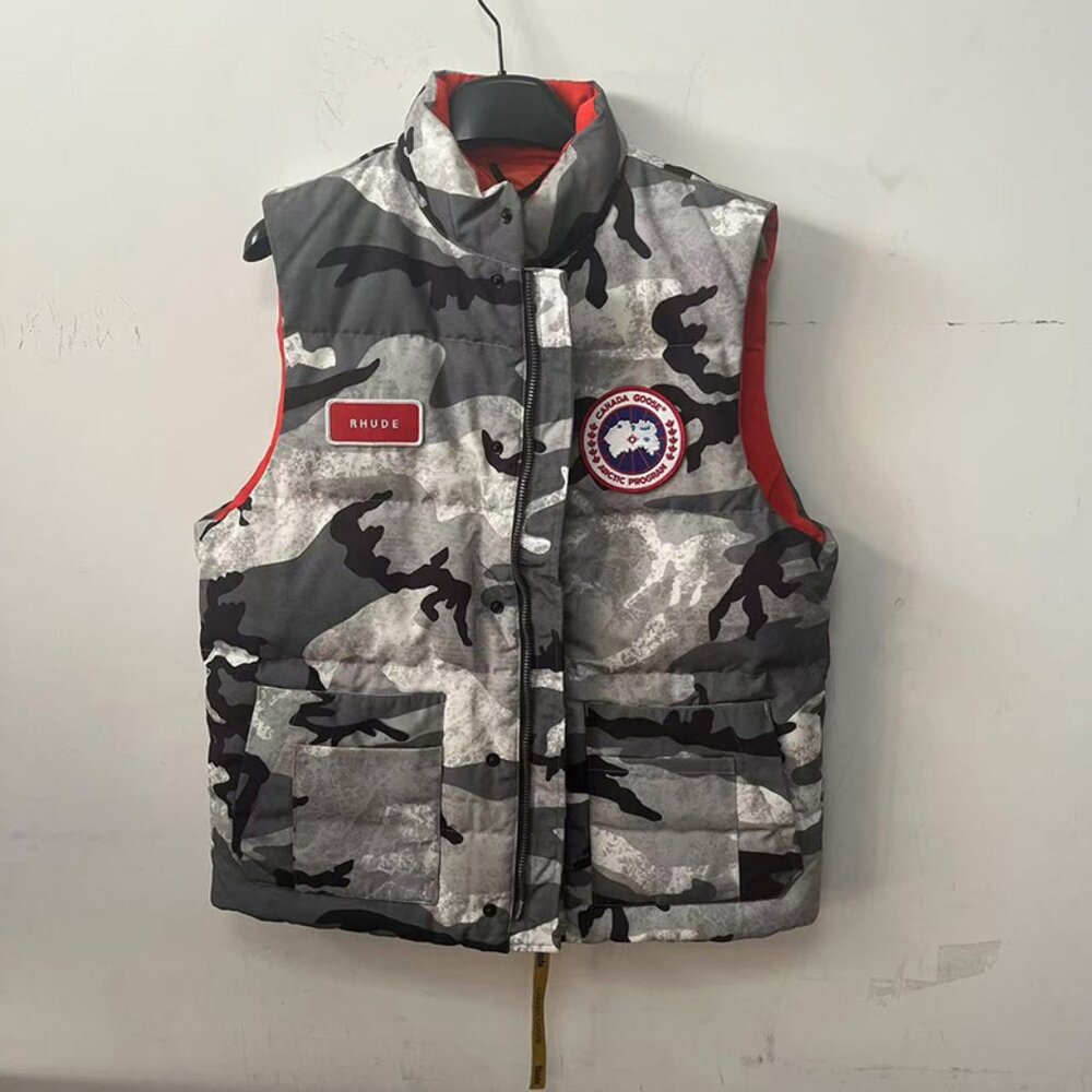 Canada Goose Logo Grey Camouflage Print Vest